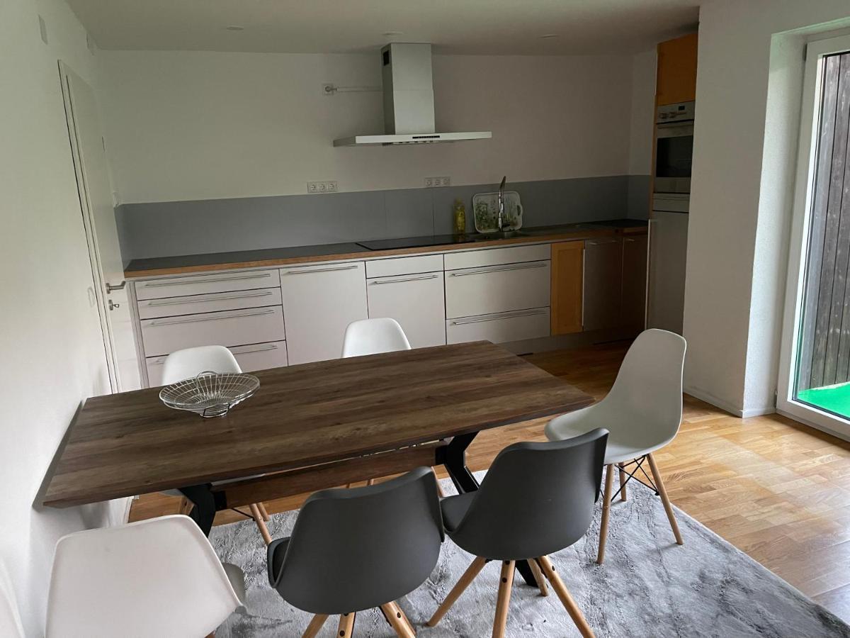 לנדשט Bungalow In Ruhiger Siedlung Mit Stellplatz מראה חיצוני תמונה